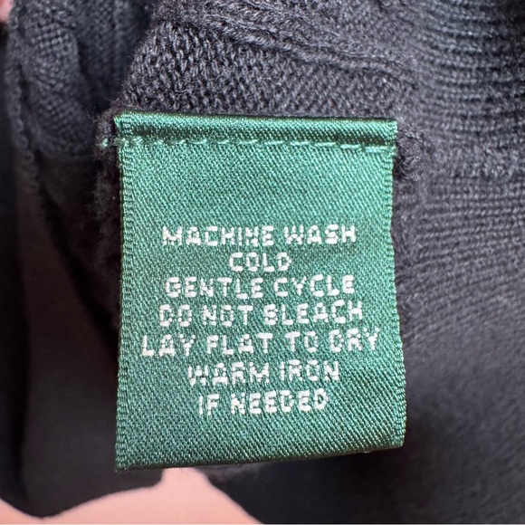 Women’s Lauren Ralph Lauren Black‎ Button Shoulder Sweater Small Cable Knit - Picture 4 of 5